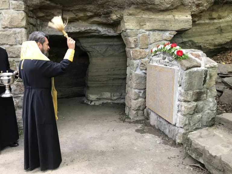 В Венгрии открыли мемориальную доску в память о древнерусских монахах