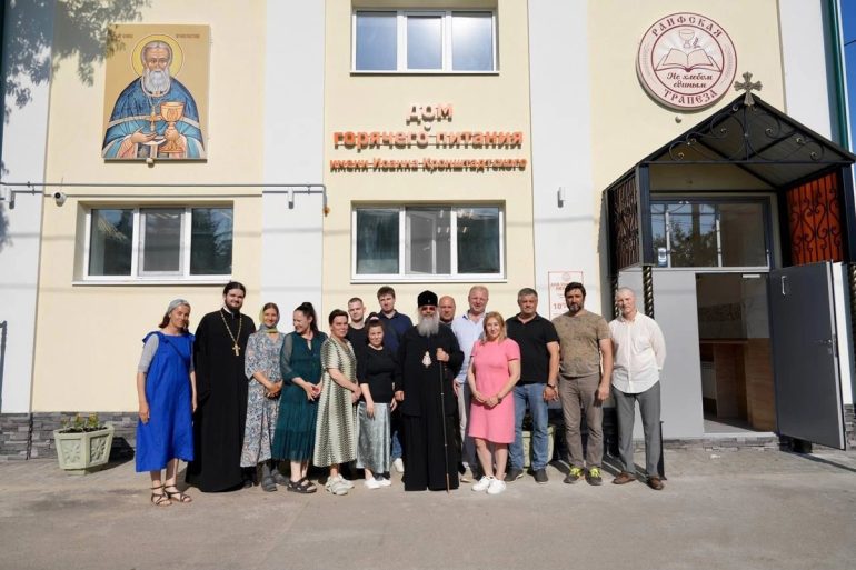 В Казани Церковь открыла для нуждающихся Дом горячего питания