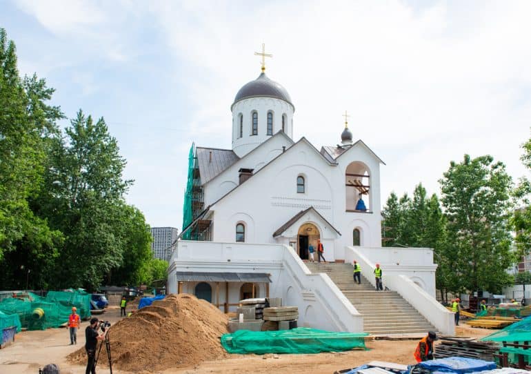 Храм Александра Невского в столичном районе Мневники будет готов для богослужений на месяц раньше