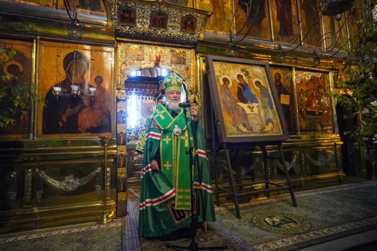 Икона преподобного Андрея Рублева «Троица» возвращена в Троице-Сергиеву лавру