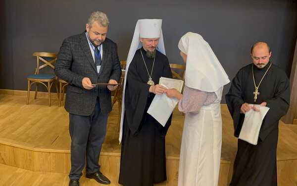 Больница святителя Алексия впервые провела обучение сестер милосердия в Беларуси
