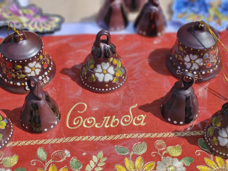 В звуке и керамике: в Николо-Сольбинском монастыре состоялся уникальный колокольный праздник