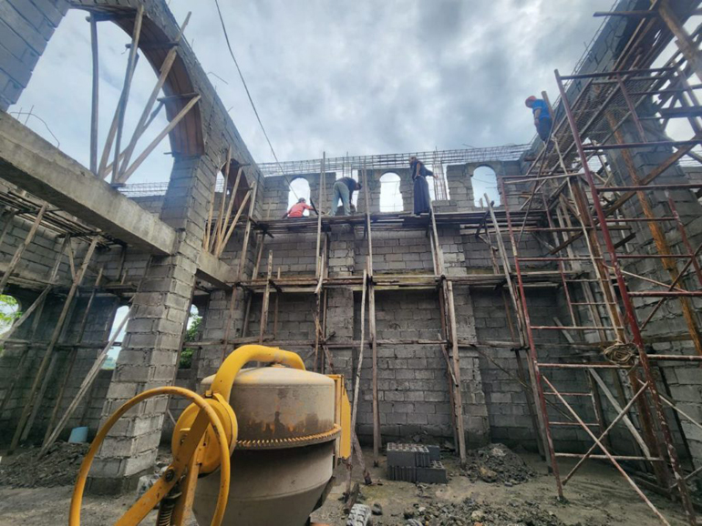 На строящемся на Филиппинах храме в честь апостола Фомы скоро установят крышу с куполом
