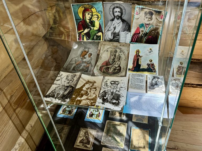 В Нижнем Новгороде показывают иконы, перед которыми верующие молились в советское время