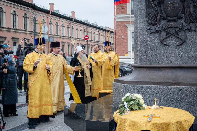 113 лет ожидания завершились: в Петербурге освятили долгожданный памятник святому адмиралу Феодору Ушакову