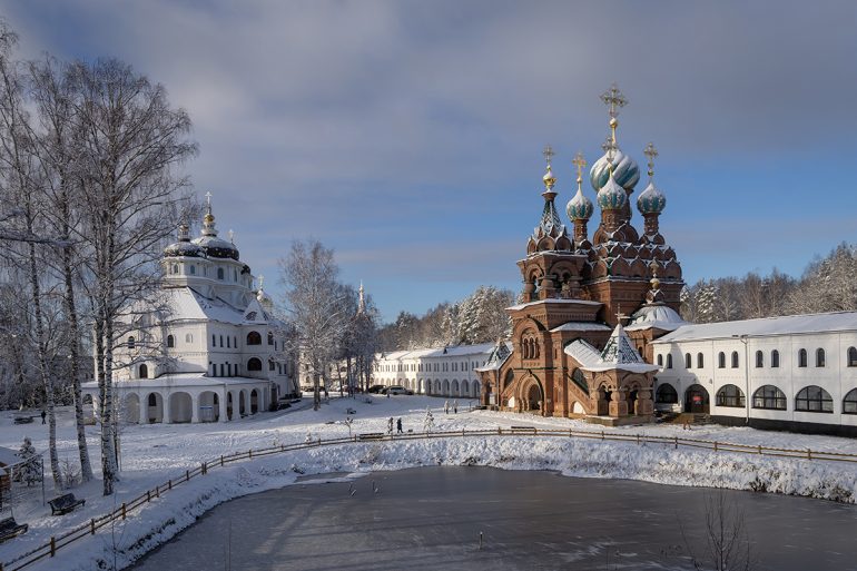 В Николо-Сольбинском монастыре отметили 25-летие возрождения обители