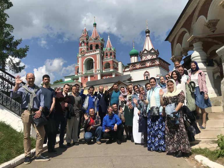 Молодежному проекту «Давай Повенчаемся» исполнилось 6 лет: за это время создано 105 семей