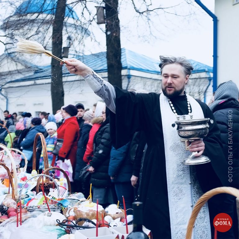 Зачем нужно освящать куличи и яйца?