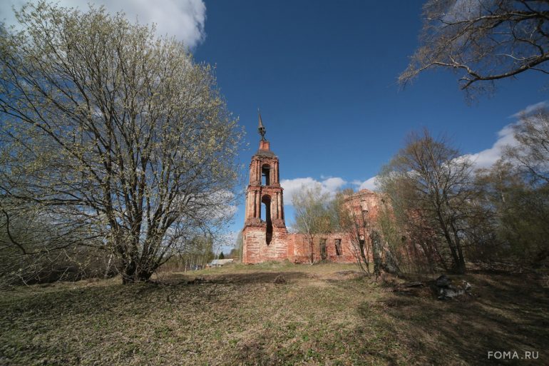 10 весенних храмов на фотографиях Владимира Ештокина