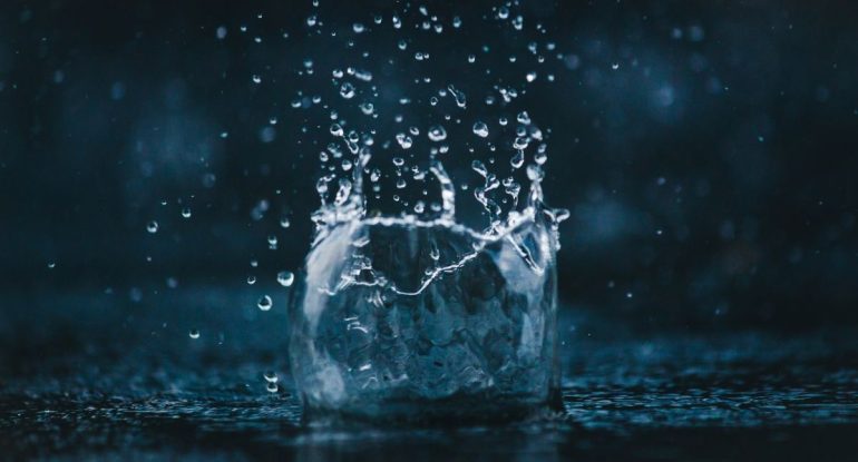 Как быть, если пролила святую воду на ковер?