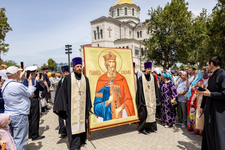 В Крыму впервые отметили День крещения святого князя Владимира с дружиной в Херсонесе