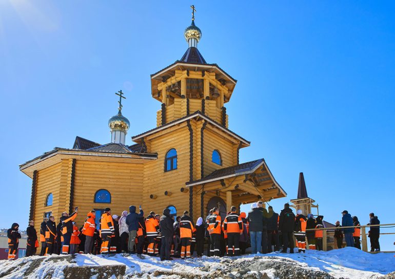 В Забайкалье освятили храм, построенный на высоте 1 800 метров над уровнем моря