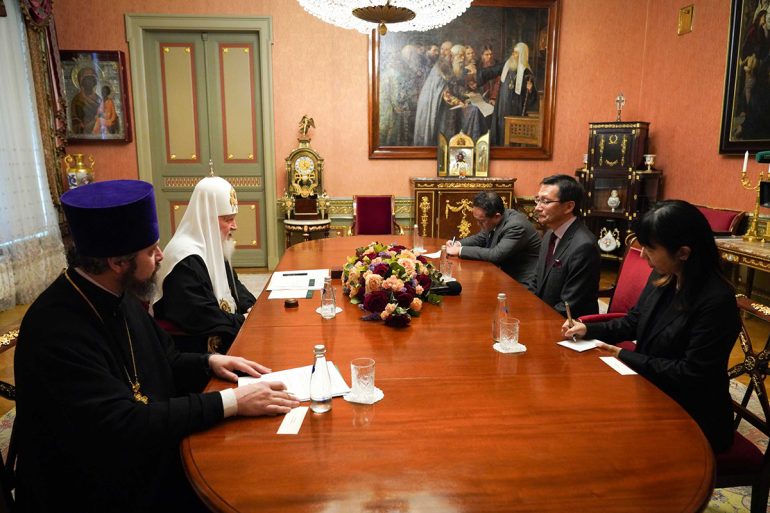 Патриарх Кирилл надеется на улучшение отношений между Японией и Россией