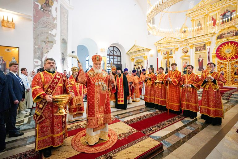 Патриарх Кирилл освятил восстановленный Благовещенский собор Воткинска, в котором крестили Петра Чайковского