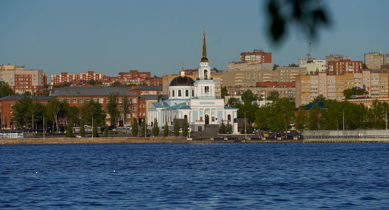 Патриарх Кирилл освятил восстановленный Благовещенский собор Воткинска, в котором крестили Петра Чайковского