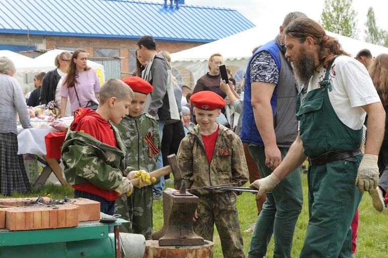 В живописном месте Тверской земли прошел фестиваль в честь защитников Отечества