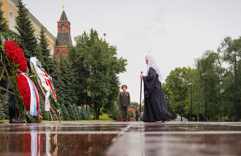 Священники – это защитники незримого фронта, отметил патриарх Кирилл