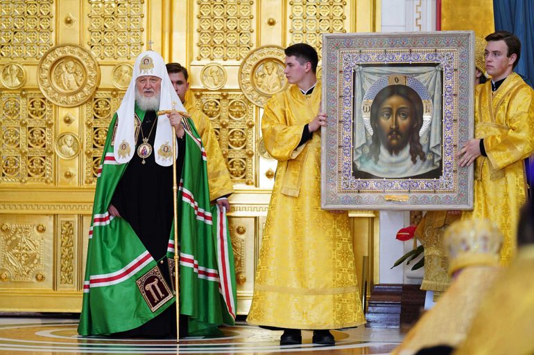 Патриарх Кирилл посетил Калининградскую митрополию, где возглавил богослужения, а также встретился с духовенством, юными спортсменами и сестрами милосердия