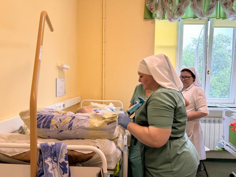 Сестры милосердия из Курска прошли стажировку в церковной больнице святителя Алексия