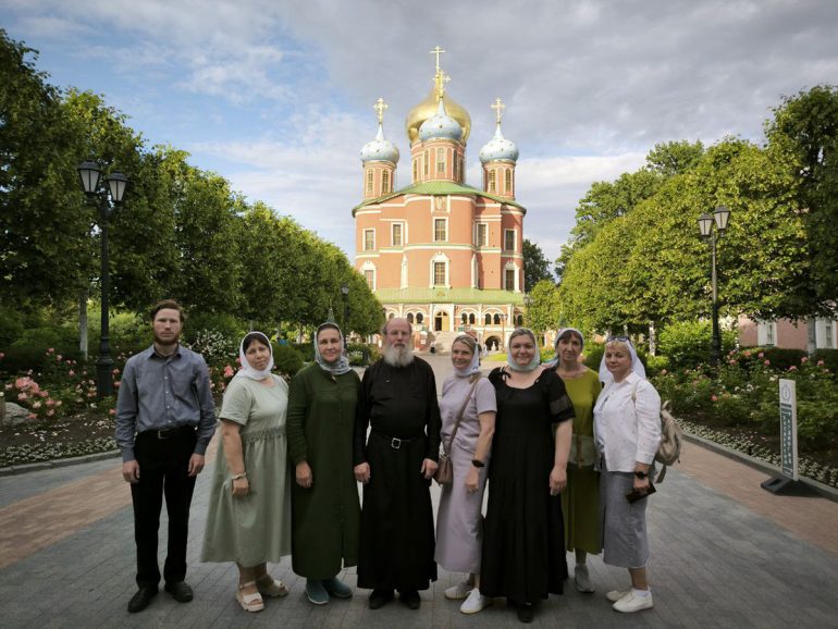 Сестры милосердия из Курска прошли стажировку в церковной больнице святителя Алексия