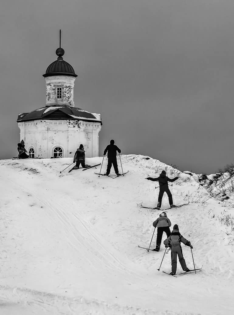 «Бабушка Алевтина — настоящий воин Света». 5 любящих фотографий Кристины Кормилицыной