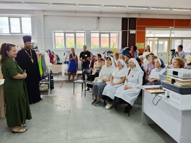 3 000 человек получили помощь за год работы Центра «Шаг навстречу» Златоустовской епархии