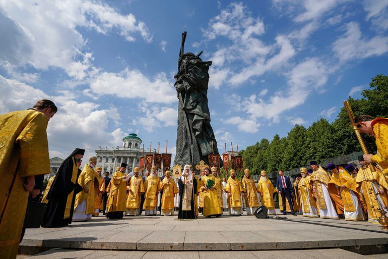 Выбор князя Владимира остается актуальным почти для каждого последующего поколения, – патриарх Кирилл