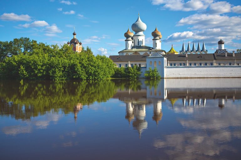 Каменная «оправа» для чудотворной иконы и «визитная карточка» Русского Севера
