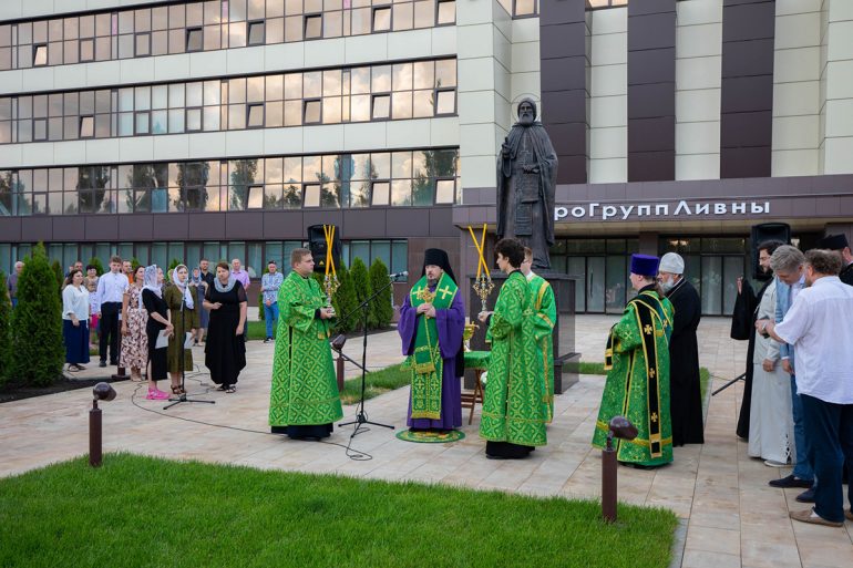 В городе Ливны открыли памятник преподобному Сергию Радонежскому