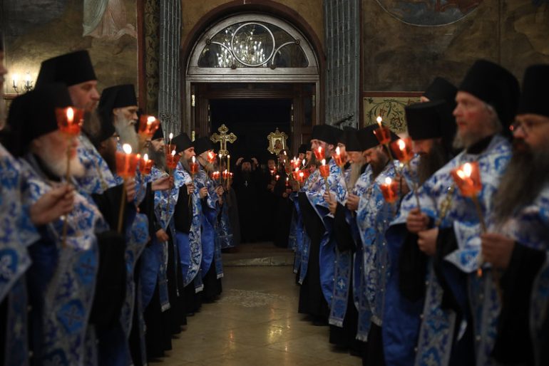 Успение Пресвятой Богородицы, четверг, 28 августа 2025 года: что будет в храме?