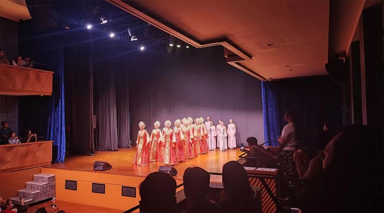 Ансамбль приюта при женском монастыре Калужской области дал концерты в Индонезии