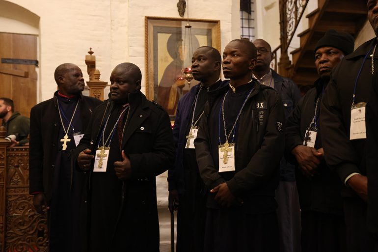 Россию посещает делегация священников-благочинных из Африки