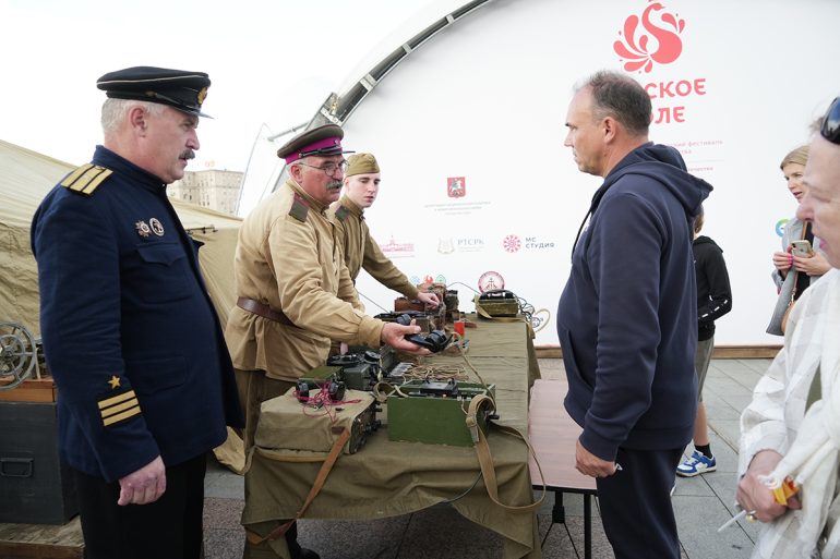 День Победы, Витус Беринг и две тонны Ленинградского рассольника: фестиваль «Русское поле» порадовал новыми площадками и рекордами