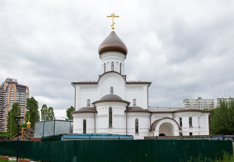 Храм с уникальной акустикой на берегу пруда в Очаково-Матвеевском может открыть двери для прихожан уже в ноябре 2025 года