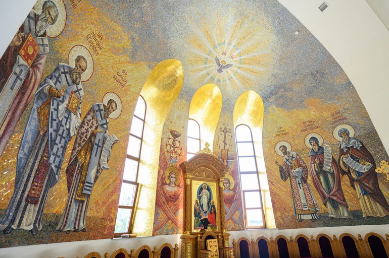 Главный храм строителей России открыли в столичном районе Останкино: при храме создан уникальный для Москвы кризисный центр