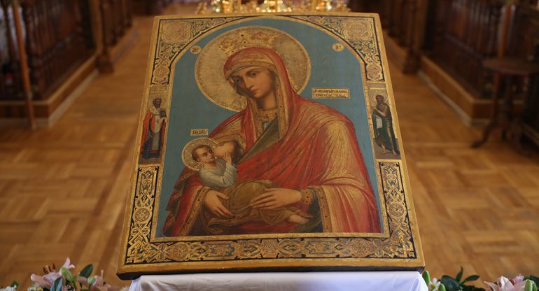 Николо-Сольбинскому монастырю подарили старинный список иконы Божией Матери «Млекопитательница»