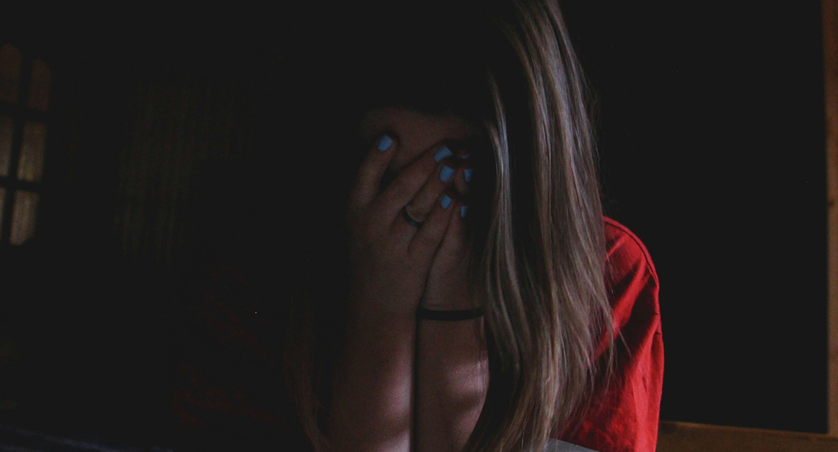 «Моя мечта ― съехать от этой сумасшедшей семейки…» Как быть, если бабушка над нами издевается, а мама постоянно меня ругает?