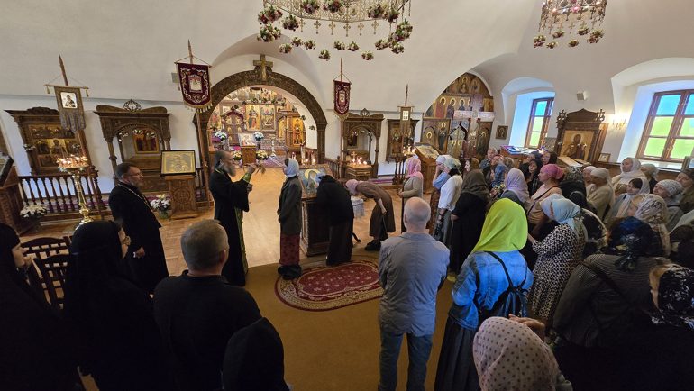 В Николо-Сольбинском монастыре теперь можно приложиться к мощам преподобноисповедника Гавриила Самтаврийского