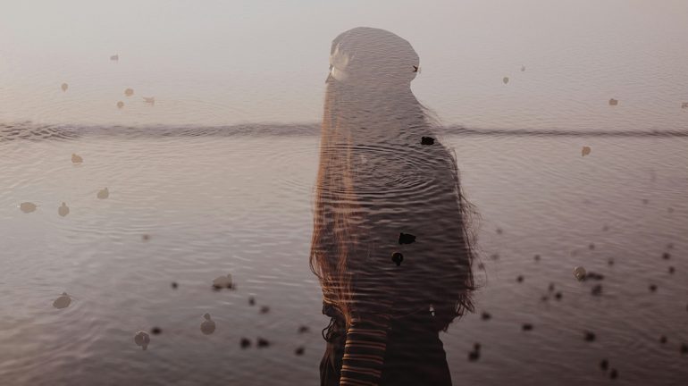 «У меня ОКР, и мне кажется, что я всё делаю не так. Особенно ― в религии». Что делать, если постоянный страх и напряжени...