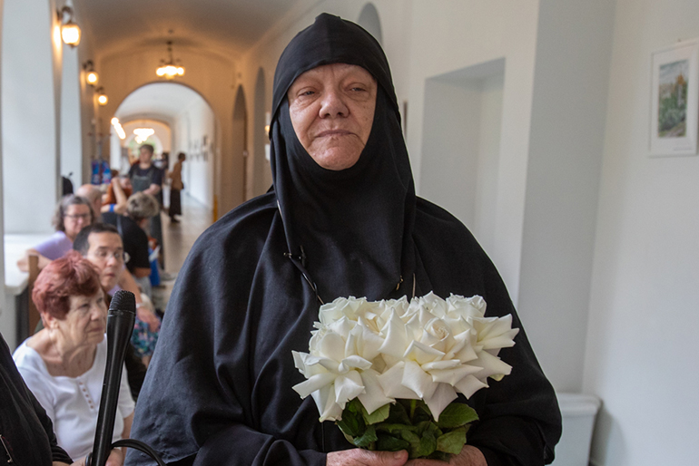 В больнице святителя Алексия показывают акварели монахинь из русского монастыря Иерусалима