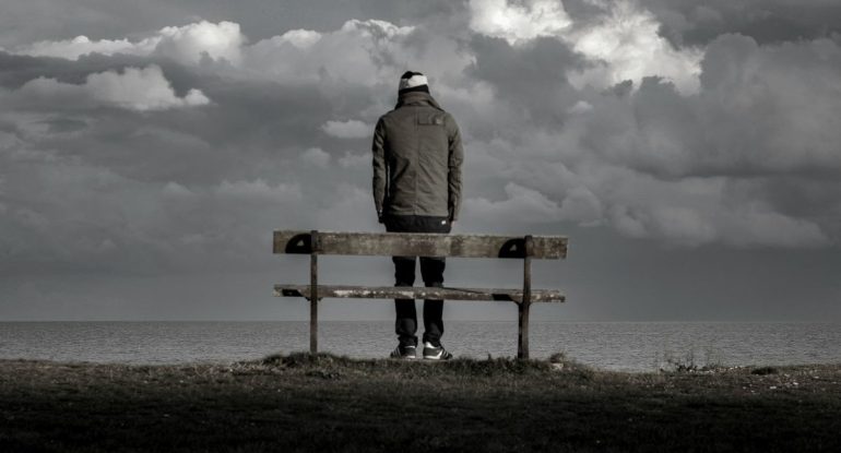 Мне 20, ни разу не было отношений. Почему Бог так обидел?