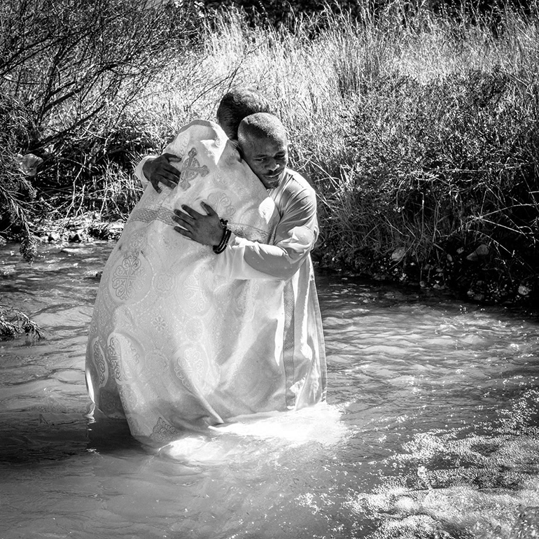 На русских приходах в Бурунди и ЮАР состоялись массовые крещения