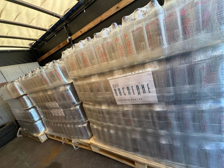 Центр «Наследие» передал в зону конфликта уже свыше 800 тонн гумпомощи