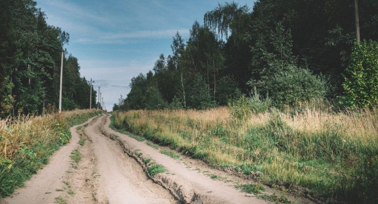 Мне 30, ему 34. Переписывается с другими, к семье не готов. Как быть?