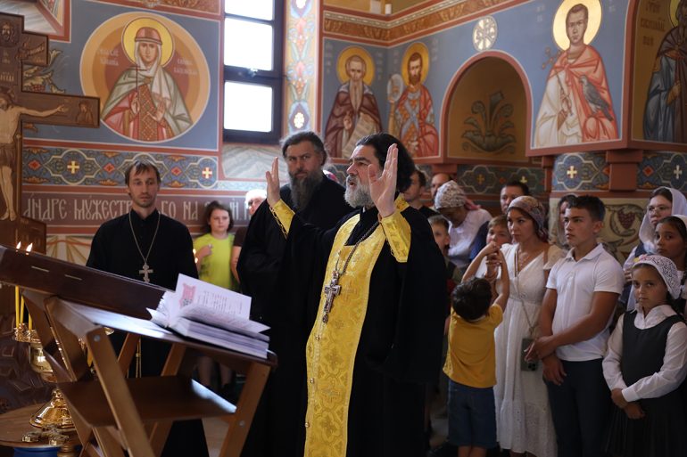 Воспитанницы школы и колледжа при Николо-Сольбинском монастыре завоевали призовые места на фестивале юных звонарей на Смоленщине