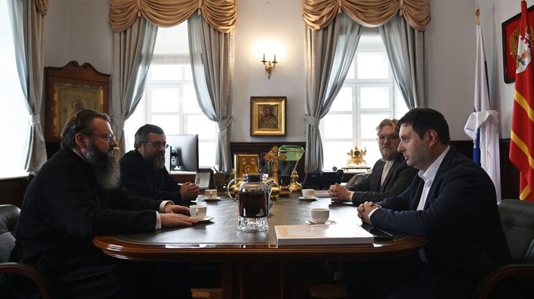 Журнал «Фома» и проект «Минутная история» будут чаще появляться на Смоленской земле