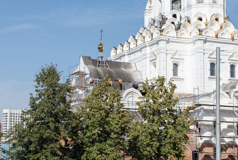 В московском парке Артема Боровика достраивают храм в память о погибших военных корреспондентах