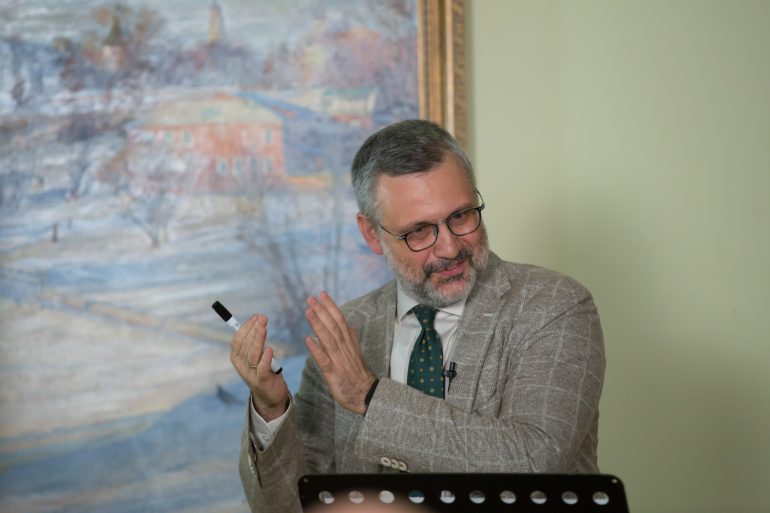 На открытии курса живых лекций Академии «Фома» Владимир Легойда рассказал о науке, искусстве и религии как способах познания