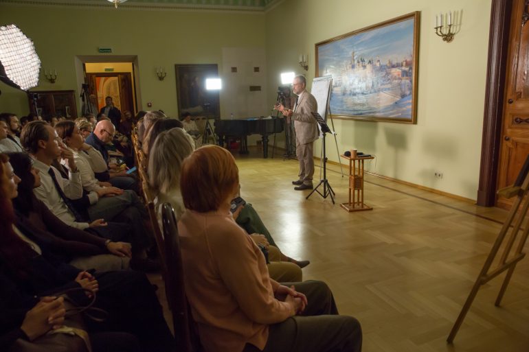 На открытии курса живых лекций Академии «Фома» Владимир Легойда рассказал о науке, искусстве и религии как способах познания