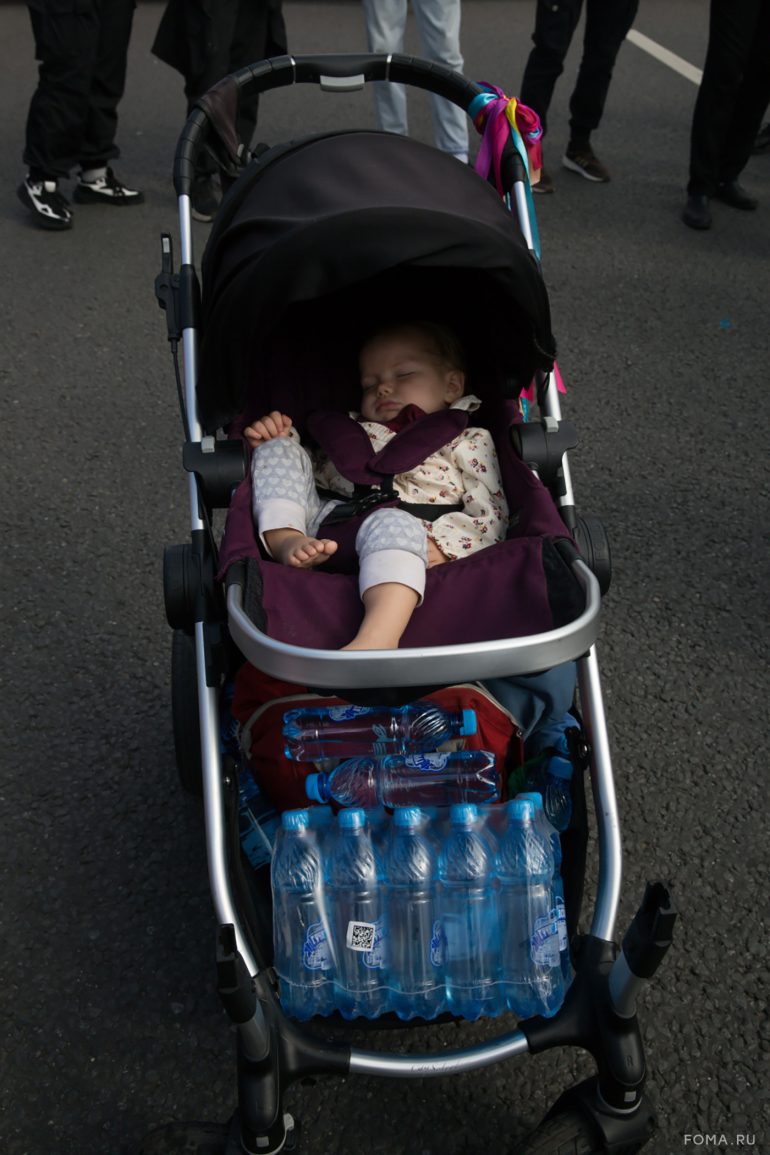 Более 40 000 человек прошли сегодня крестным ходом в честь празднования Собора Московских святых